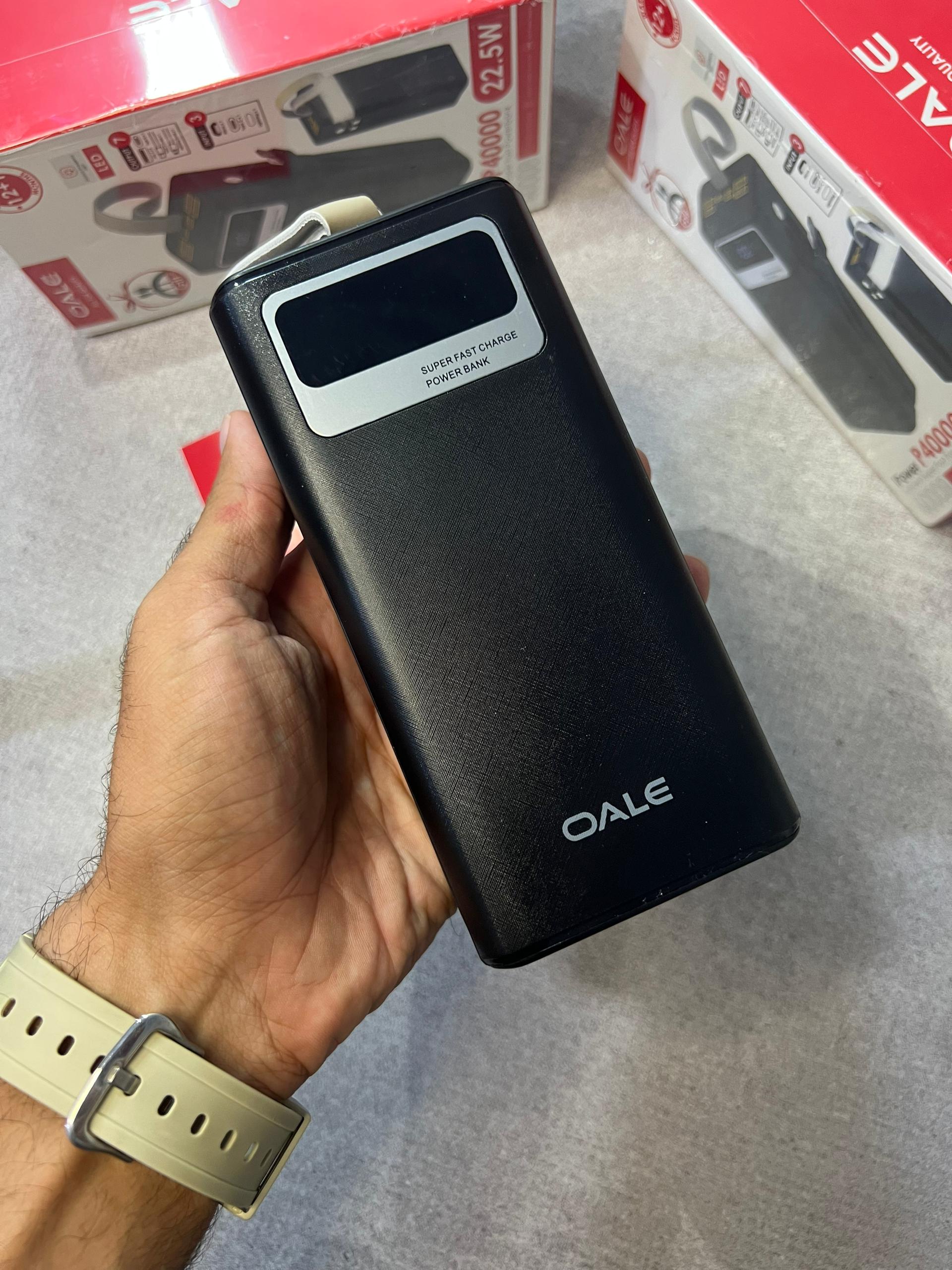 پاوربانک 40 هزار فست شارژ از برند OALE